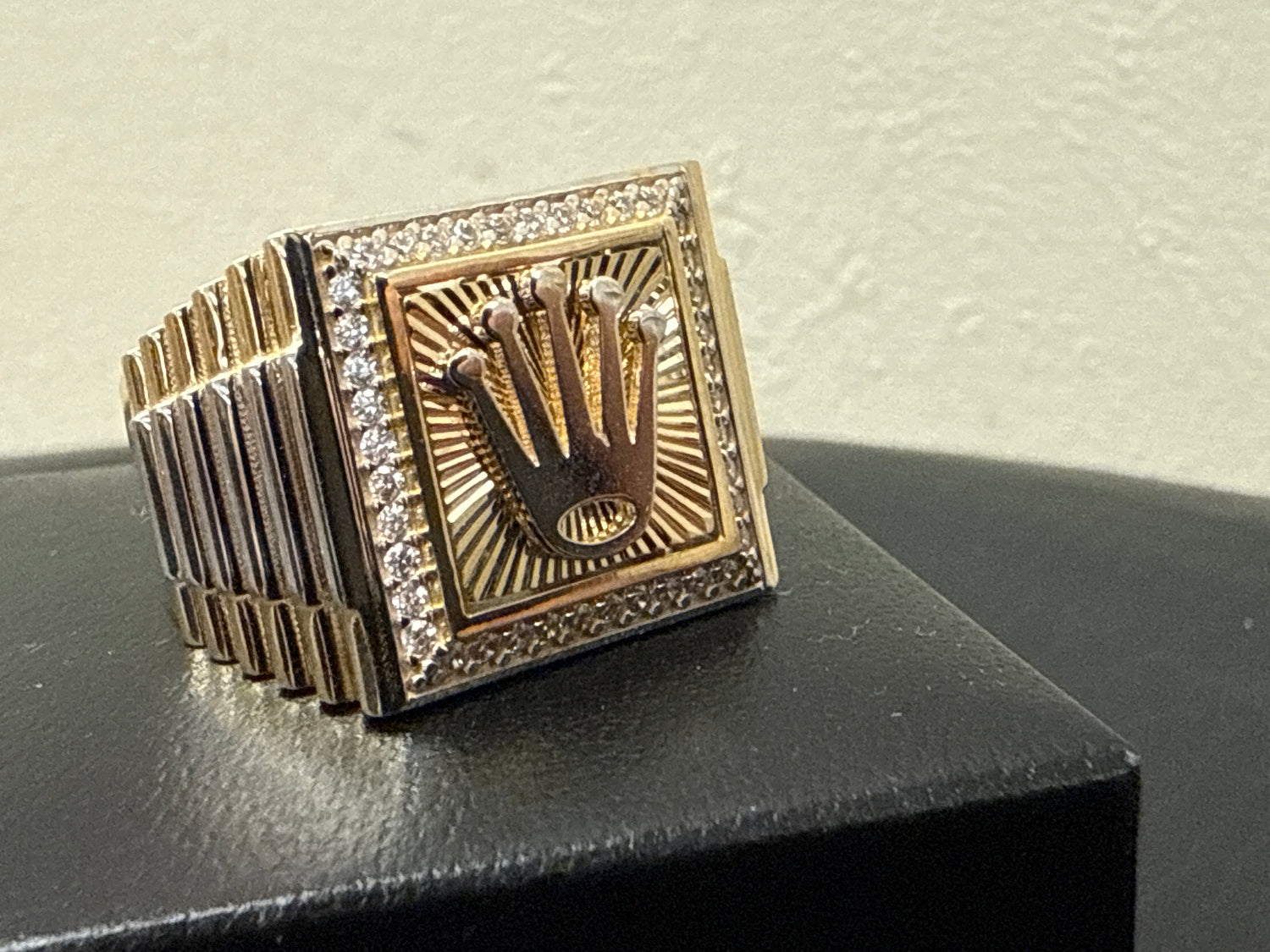 Unveil Elegance This Black Friday with Midas Jewelers' Exclusive Fine Jewelry Deals